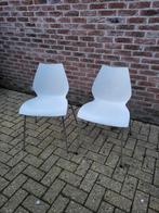 Kartell Maui Vico Magistretti lichtgrijs  design stoelen, Huis en Inrichting, Stoelen, Ophalen, Gebruikt, Kunststof, Twee