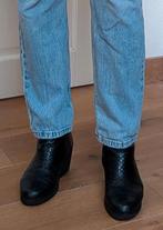 Zo goed als nieuw deze Ecco laarsjes met sleehak.
Maat 39
Zw, Kleding | Dames, Schoenen, Ecco, Zwart, Ophalen of Verzenden, Zo goed als nieuw