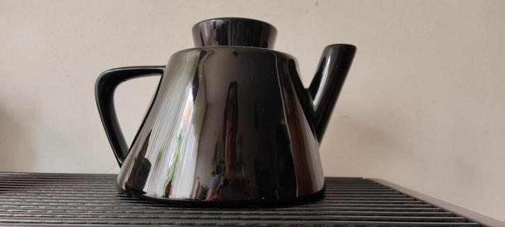 Ikea Varme vintage zwarte keramieken theepot voor 1,5 l thee, Huis en Inrichting, Keuken | Servies, Zo goed als nieuw, Overige typen