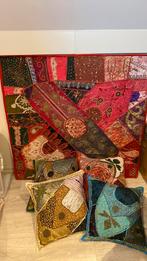 Mooi handgemaakt wandkleed met 4 kussens uit Marrakesh, Huis en Inrichting, Woonaccessoires | Plaids en Woondekens, Ophalen, Zo goed als nieuw
