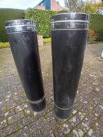 Gebruikt. Twee stukken dubbelwandige kachelpijp, Doe-het-zelf en Verbouw, Buizen en Afvoer, Ophalen, Gebruikt, Rvs, Minder dan 2 meter