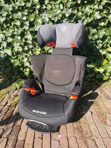 Maxi cosi Rodi autostoel rood en zwart beschikbaar voor biedingen