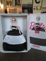 Zeldzame Barbie silkstone  Black and White Forever nrfb, Ophalen of Verzenden, Zo goed als nieuw