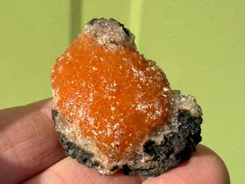 Thomsoniet Zeoliet mineralen beschikbaar voor biedingen
