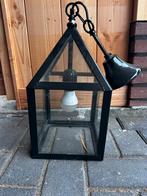 Zwarte metalen lamp met glas (2 stuks), 50 tot 75 cm, Ophalen of Verzenden, Zo goed als nieuw, Glas