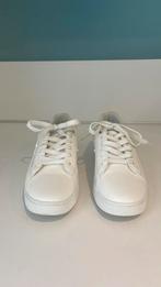Mooie, 1 x gebruikte, witte Cruyff sneaker, maat 40, Ophalen of Verzenden, Nieuw, Wit, Sneakers of Gympen