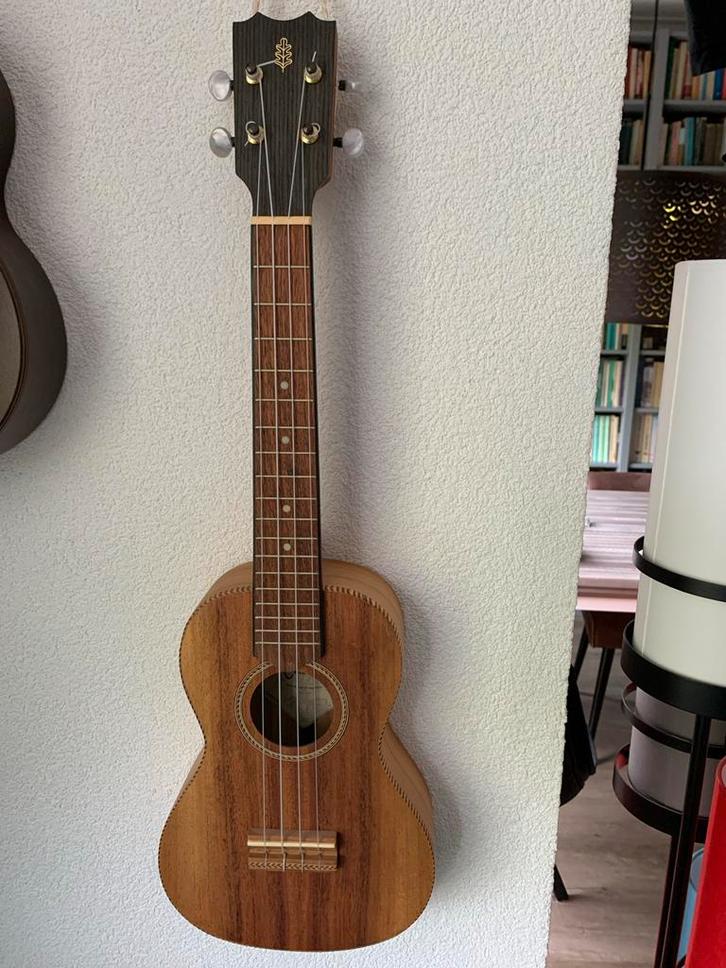 Mooie Carvalho Ukelele te koop!, Muziek en Instrumenten, Snaarinstrumenten | Overige, Zo goed als nieuw, Ukelele, Ophalen of Verzenden
