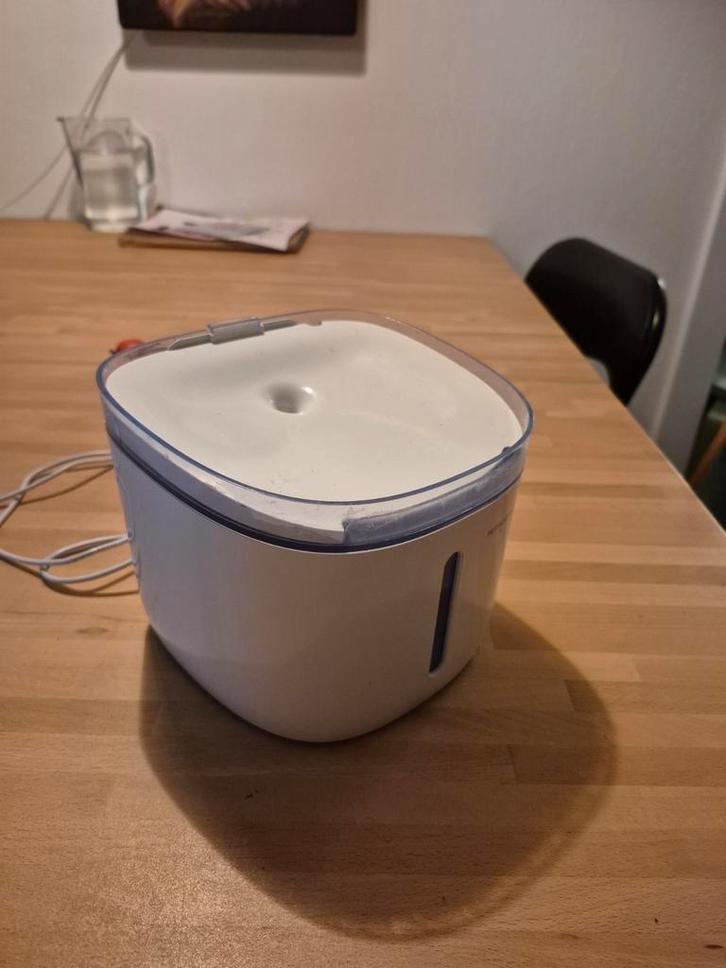 Pettadore water fontein kat hond, Dieren en Toebehoren, Kattenvoerbakken en Drinkbakken, Ophalen