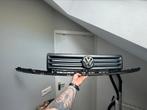 2 x Volkswagen Vento Phase 1 Grill ‘92, Auto-onderdelen, Carrosserie en Plaatwerk, Nieuw, Ophalen of Verzenden, Bumper, Volkswagen