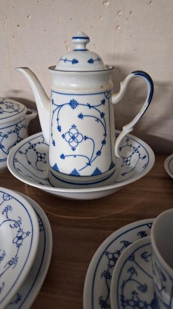 Origineel Jäger koffie en eetservies beschikbaar voor biedingen