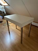 Ikea bureau ideaal voor student, Ophalen, Zo goed als nieuw