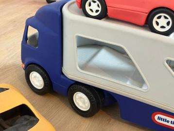 Little Tikes Autotransporter met 2 auto’s beschikbaar voor biedingen