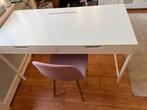 Desk with chair, Huis en Inrichting, Bureaus, Ophalen, Gebruikt, Bureau
