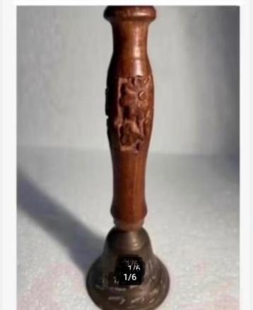 2 x Brocante koperen tafel bel houten handvat klepel pr.p.st beschikbaar voor biedingen