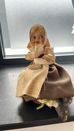 Gezocht: nieuw huis voor Vintage poppenbeeld, Verzamelen, Poppen, Ophalen, Gebruikt