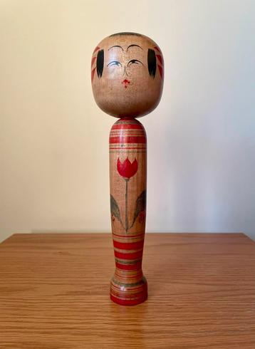 Vintage kokeshi Okuyama Kozo beschikbaar voor biedingen
