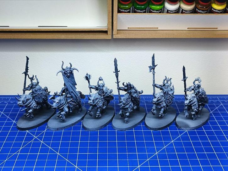 Warhammer Age of Sigmar Chaos Knights Set 2, Hobby en Vrije tijd, Wargaming, Gebruikt, Warhammer, Figuurtje(s), Met verf, Ophalen of Verzenden
