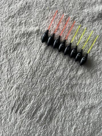 adv 92 / NIEUW set 8 dobbers TUBERTINI 2,50gr beschikbaar voor biedingen