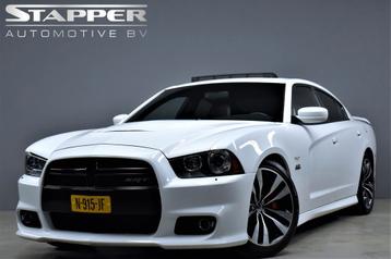 Dodge Charger SRT8 6.4L V8 HEMI 476pk Automaat Schuifdak/Key beschikbaar voor biedingen