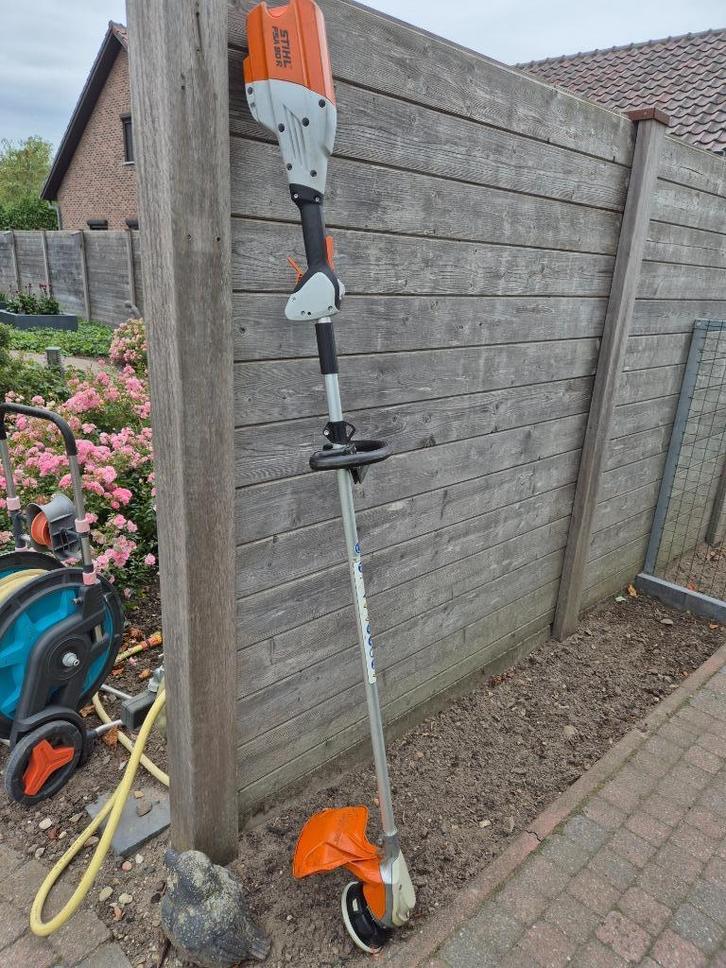 STIHL FSA 90 R Accu kantenmaaier BODY, Tuin en Terras, Bosmaaiers, Zo goed als nieuw, Accu, 30 tot 50 cm, Ophalen