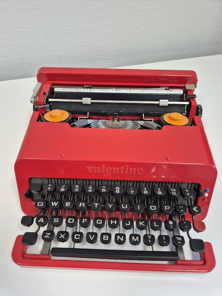 Vintage Olivetti Valentine Typemachine - Jaren 70, Diversen, Typemachines, Zo goed als nieuw, Ophalen