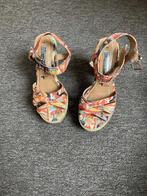 Schoenen maat 36 van Tamaris, Tamaris, Overige kleuren, Ophalen of Verzenden, Schoenen met hoge hakken