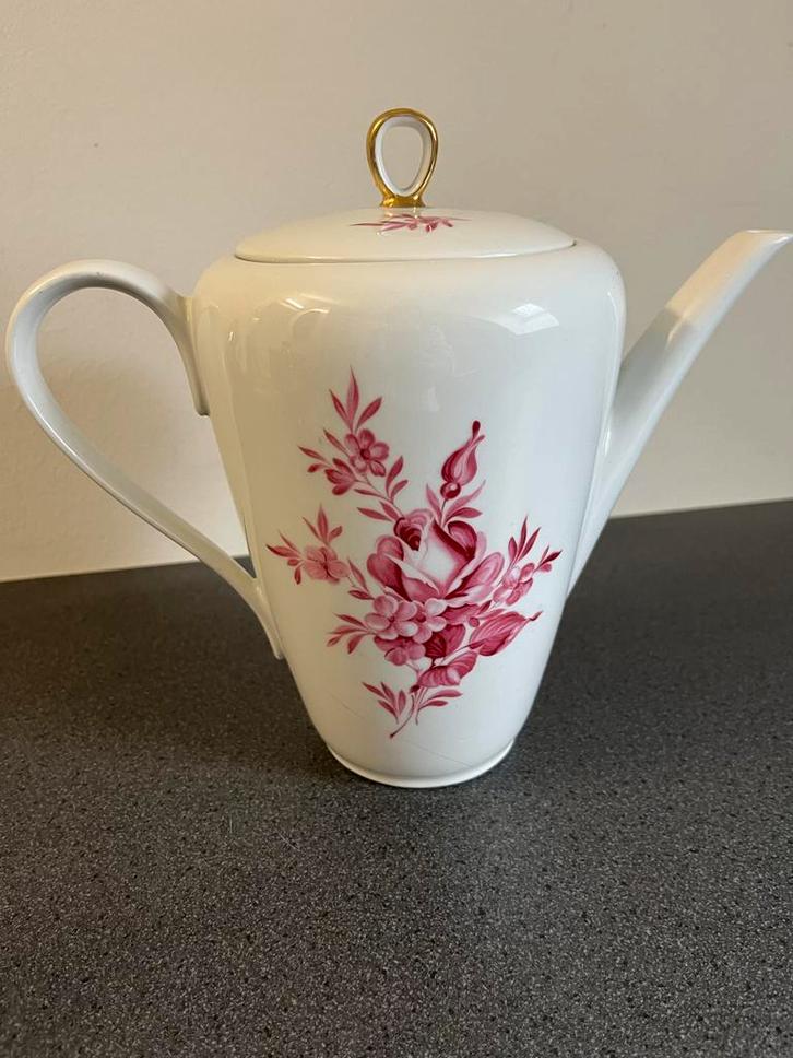 theepot met bloemendecor, PMR Bavaria Jaeger & Co. Germany, Antiek en Kunst, Antiek | Keramiek en Aardewerk, Ophalen of Verzenden