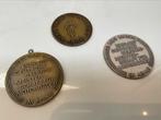 3 stuks bronzen badges “Trials” 1973-1975, Ophalen of Verzenden
