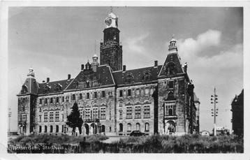 (381-110-025) Rotterdam Stadhuis beschikbaar voor biedingen