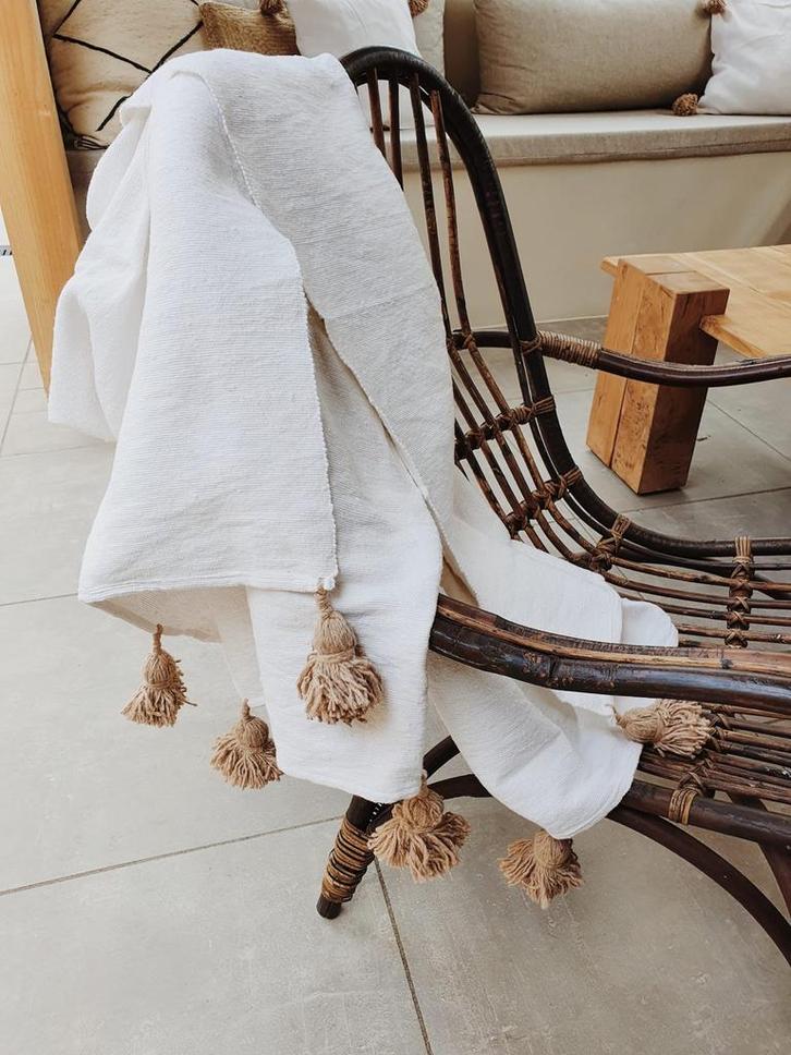 PomPom Plaid Wit/Camel - 100x150cm, Huis en Inrichting, Woonaccessoires | Plaids en Woondekens, Nieuw, Ophalen of Verzenden