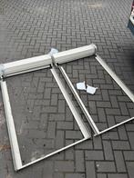 2 stuks rolluik 4 jaar oud! 83x123 cm, Doe-het-zelf en Verbouw, Rolluiken, Ophalen of Verzenden, Zo goed als nieuw