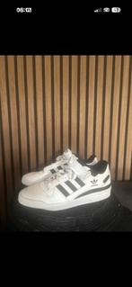 Adidas Forum Low - Maat 44 - Nieuw!, Kleding | Heren, Schoenen, Ophalen of Verzenden, Nieuw, Wit, Sneakers of Gympen