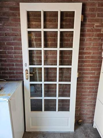 2 binnendeuren met glas 82x197 cm beschikbaar voor biedingen