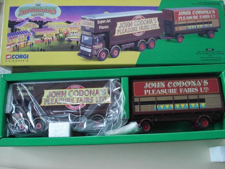 AEC vrachtauto aanhanger John Codona’s (Corgi 21701), Hobby en Vrije tijd, Modelauto's | 1:50, Nieuw, Bus of Vrachtwagen, Corgi