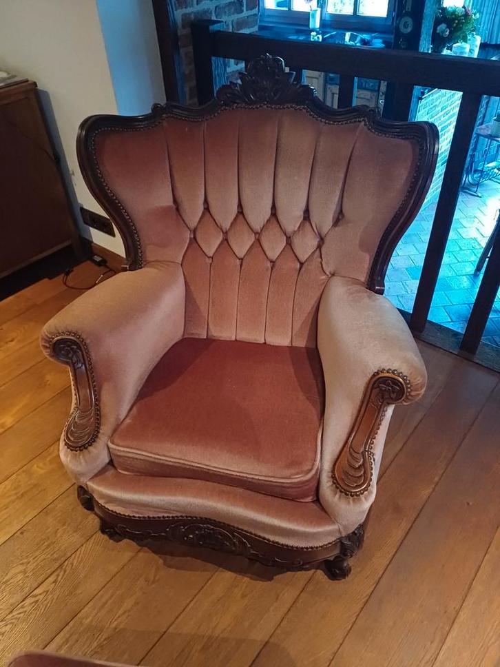 Vintage armstoelen met voetbankje, Huis en Inrichting, Fauteuils, Gebruikt, Hout, Stof, 75 tot 100 cm, 75 tot 100 cm, Ophalen