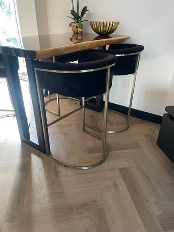 4 luxe barstoelen met messing goud onderstel beschikbaar voor biedingen