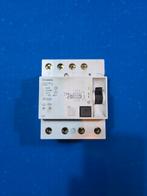 Siemens aardlekschakelaar 4-polig 63A / 30mA – S5M1346-6, Doe-het-zelf en Verbouw, Elektra en Kabels, Ophalen of Verzenden, Gebruikt