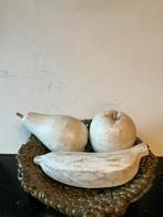 Drie stuks whitewash houten fruit. Appel, peer, banaan. Hout, Huis en Inrichting, Woonaccessoires | Overige, Ophalen of Verzenden