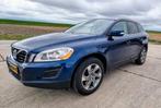 Volvo XC60 D3 2.0 5 cilinder 2013 blauw, Auto's, Voorwielaandrijving, Euro 5, 136 pk, Zwart