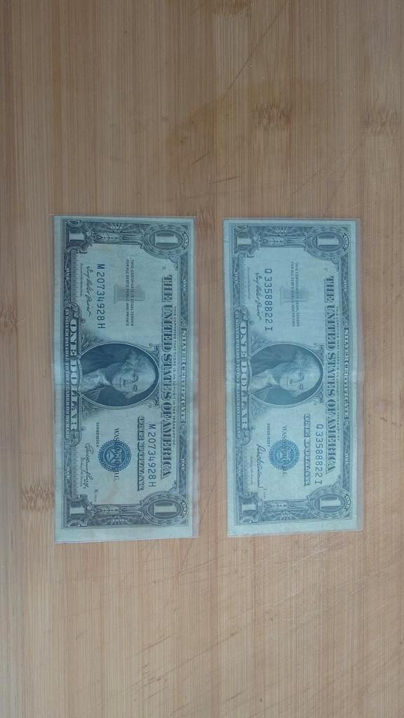 Two 1935 "pre In God We Trust" silver certificates, Postzegels en Munten, Bankbiljetten | Europa | Niet-Eurobiljetten, Ophalen of Verzenden