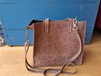 Stoere boho hippie bruine leren tas met reliëfprint, Sieraden, Tassen en Uiterlijk, Tassen | Schoudertassen, Overige merken, Bruin