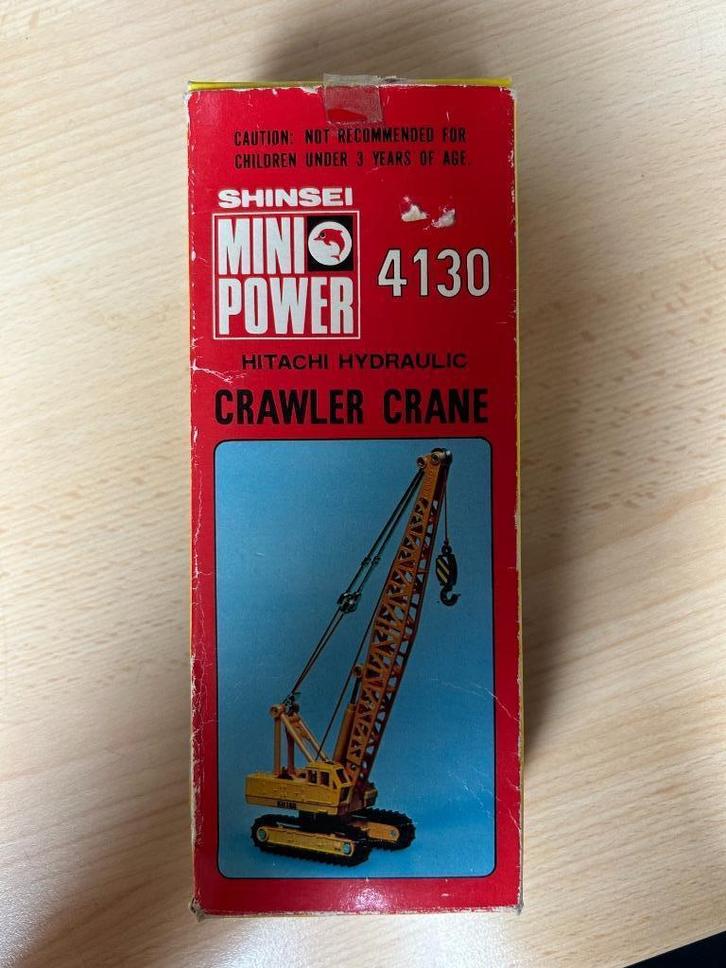 Hitachi Hydraulic Crawler Crane - Shinsei Mini Power 4130, Hobby en Vrije tijd, Modelauto's | 1:50, Nieuw, Hijskraan, Tractor of Landbouw