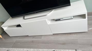 Tv meubel Besta beschikbaar voor biedingen