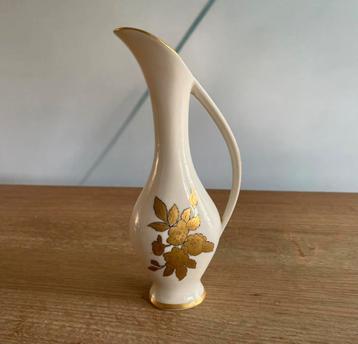 Prachtig vintage handmade vaasje Bavaria met 22K goud beschikbaar voor biedingen