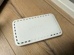Netgear FS608 Switch 8 poorten, Ophalen of Verzenden, Gebruikt, Router