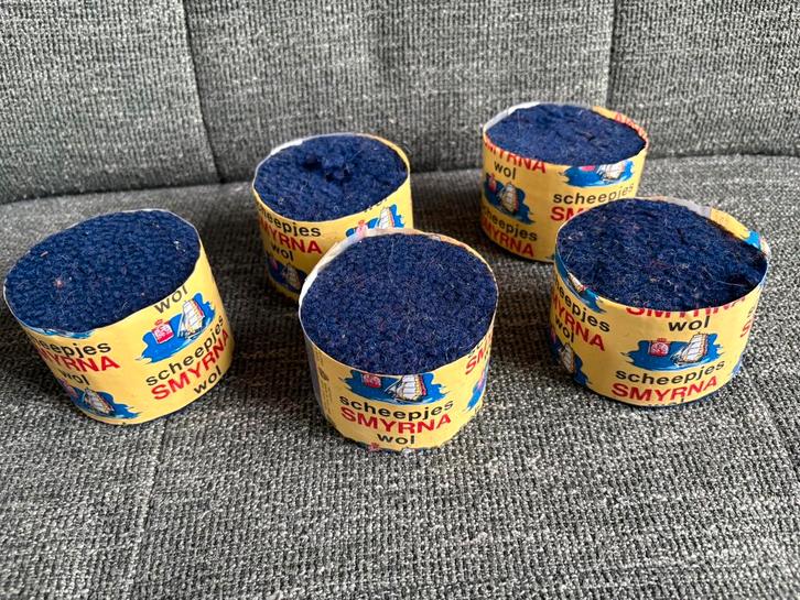 5 cupjes / rondels Scheepjes Smyrna wol / knoopwol blauw, Hobby en Vrije tijd, Breien en Haken, Zo goed als nieuw, Breien, Wol of Garen