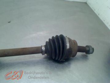 Aandrijfas links-voor van een Fiat Doblo beschikbaar voor biedingen