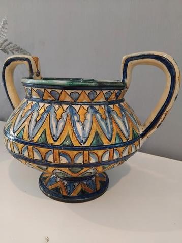 Italiaanse Majolica Vaas beschikbaar voor biedingen