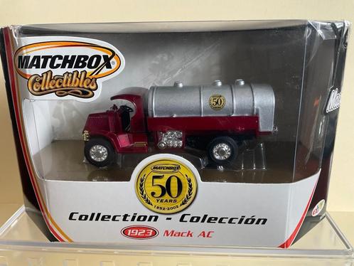 Matchbox Collectibles Yesteryear Mack AC 50 jarig jubileum, Hobby en Vrije tijd, Modelauto's | 1:43, Zo goed als nieuw, Bus of Vrachtwagen