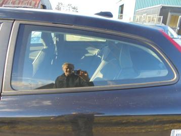 Extra Ruit 2Deurs links-achter van een Volvo C30 beschikbaar voor biedingen